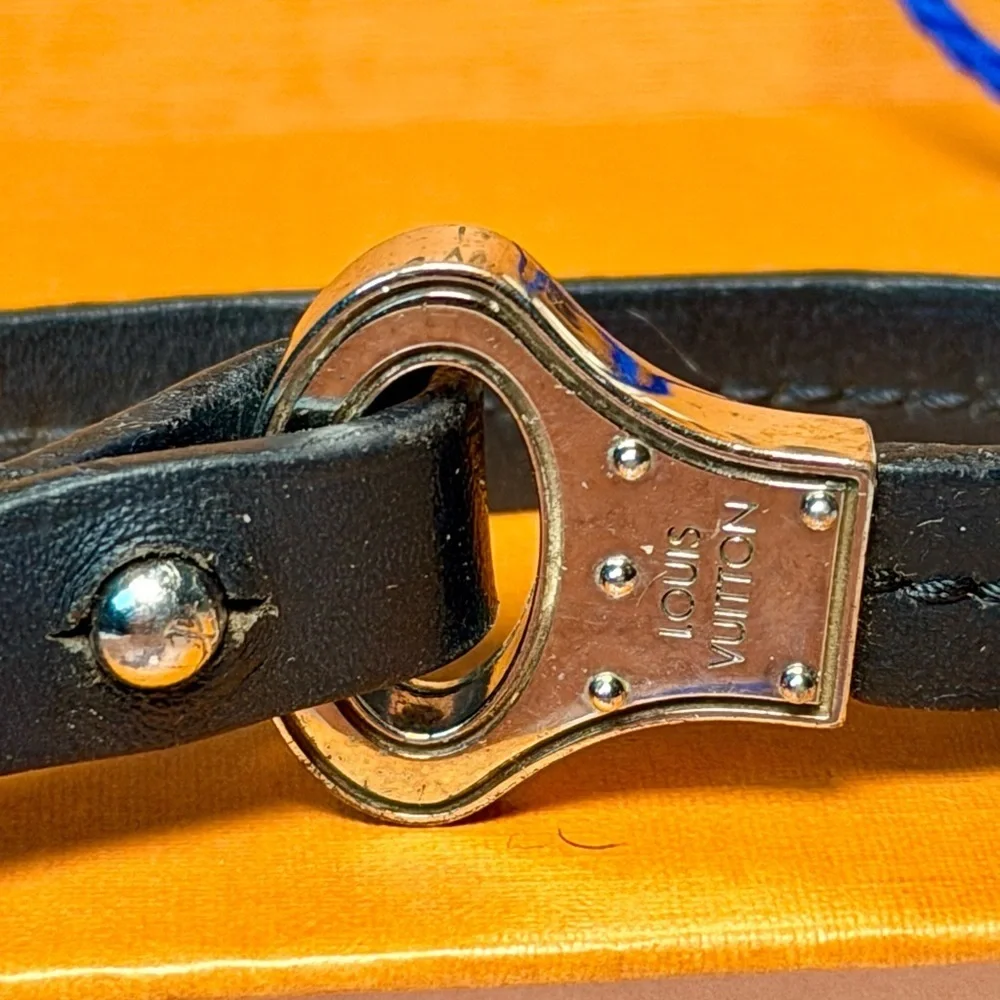 Authentic Louis Vuitton Monogram M6290 Bracelet – Black Leather W/Box & Dust Bag